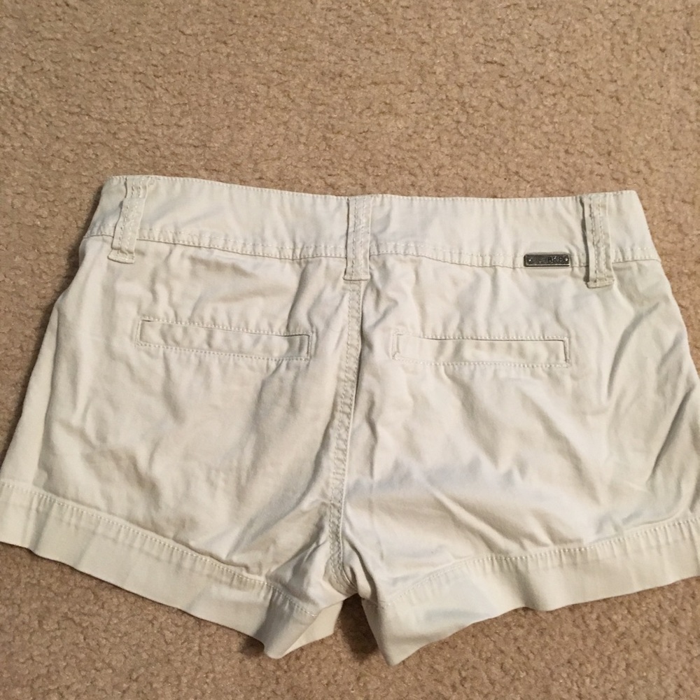 BKE kaki shorts